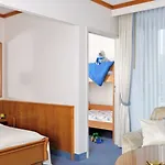 Szálloda Badhotel Sternhagen 5*