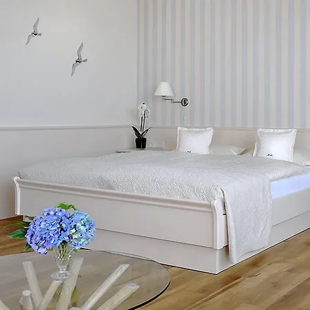 Отель Badhotel Sternhagen Куксхафен