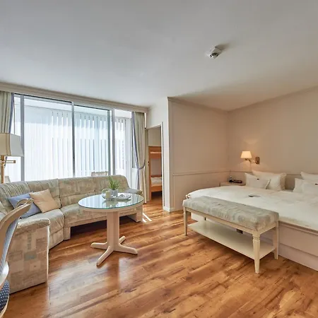 Отель Badhotel Sternhagen Куксхафен