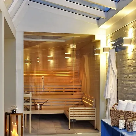 Badhotel Sternhagen Куксхафен