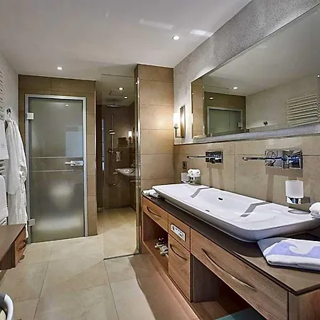 Ξενοδοχείο Badhotel Sternhagen 5*